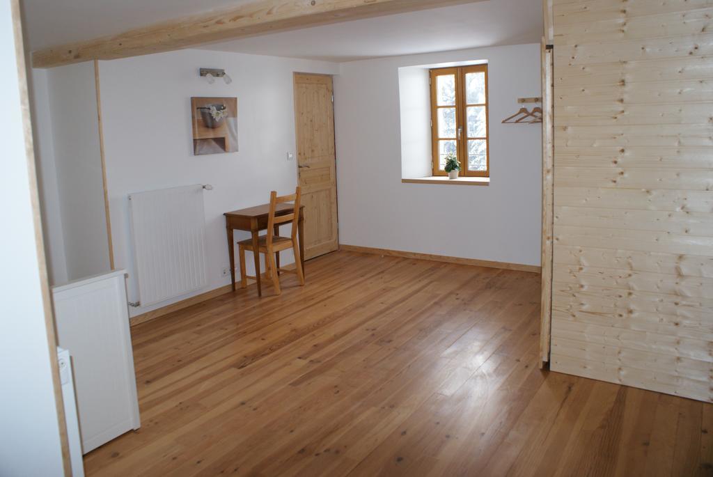 Le Fournia Bed & Breakfast Grandrif Екстериор снимка